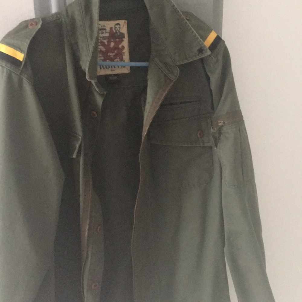 Kurtz Jacket size medium. Very good condition.